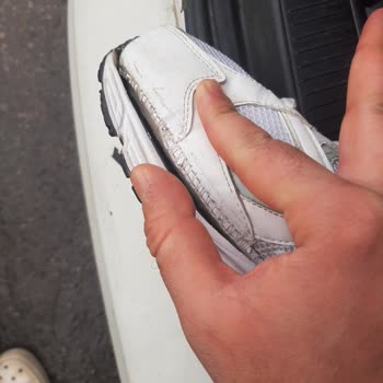 Orijinal Diye Satın Aldığım Spor Ayakkabı 1 Ayda Kullanılamaz Hale Geldi