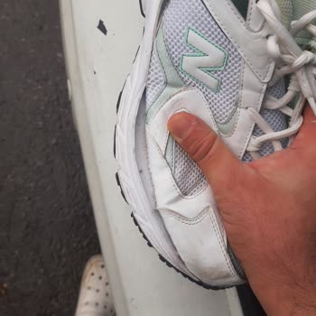 Orijinal Diye Satın Aldığım Spor Ayakkabı 1 Ayda Kullanılamaz Hale Geldi