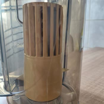 Aldığım Süpürgelerin Toz Haznesi Çatlak Geldi, Satıcılar Ve Servis Sorunumu Çözmüyor