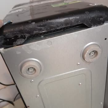 Nur Tur Turizm Yolculuk Sırasında Bilgisayarım Hasar Gördü, Zararımın Karşılanmasını Talep Ediyorum