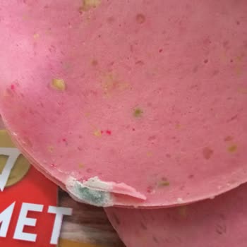 BİM'den Aldığım Namet Salam Küflü Çıktı, Sağlığımız Tehlikede