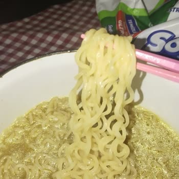 Ambalajdaki Görsel İle Çıkan Noodle Arasında Büyük Fark Var