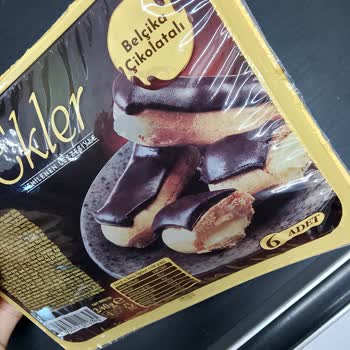 BİM'de Tarihi Geçmiş Ve Şişmiş Ürünlerin Rafta Satılması