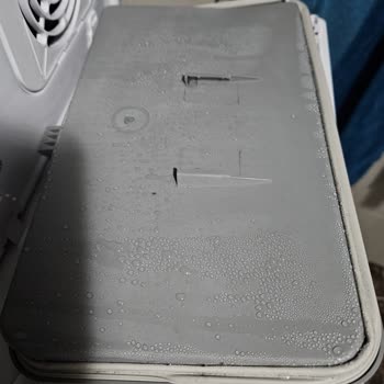 Kurutma Makinesi Çamaşırları Islak Bırakıyor Servis Çözüm Sunmadı