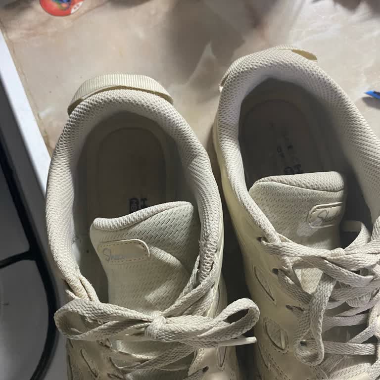Skechers Ayakkabı Hem Yara Yaptı Hem Deforme Oldu Çözüm Alamadım