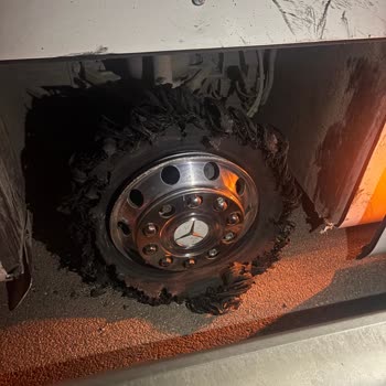 Otobüs Yolculuğunda Patlak Lastikle Devam Edilmesi Ve Hayati Tehlike