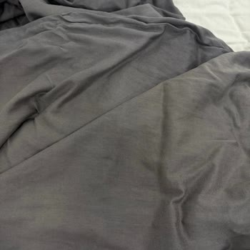 Chakra Çarşaf Setinde Renk Solması Ve Tüylenme Sorunu