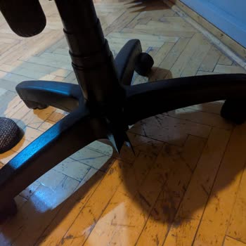 Müşteri Desteğinde Büyük Gerileme Ve Kırılan Koltuk Ayağına Çözüm Bulunmaması