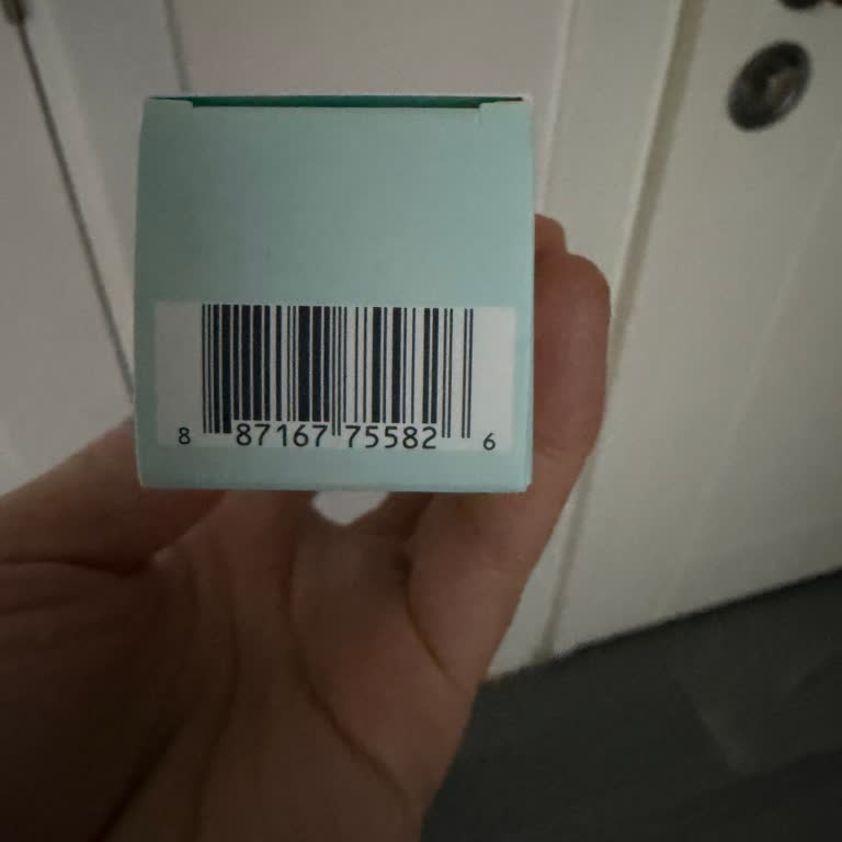 Estee Lauder Göz Kremi Sonrası Kızarıklık Ve Batma Sorunu Yaşadım