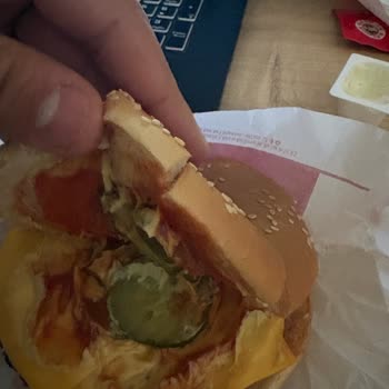 Saloon Burger Eksik Ve Kalitesiz Sipariş Sonrası Mağduriyetim Giderilmedi