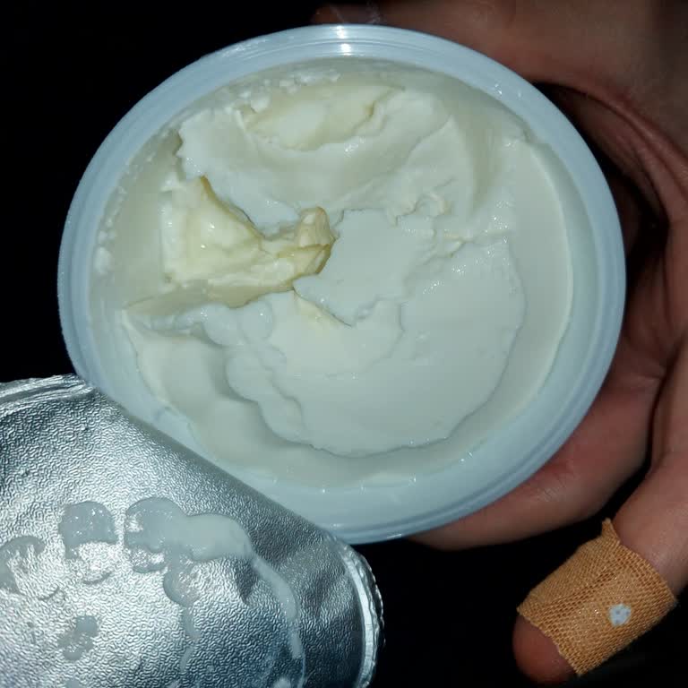 Sek Quark Protein Ürünlerinde Bozuk Tat Ve İletişim Sorunu