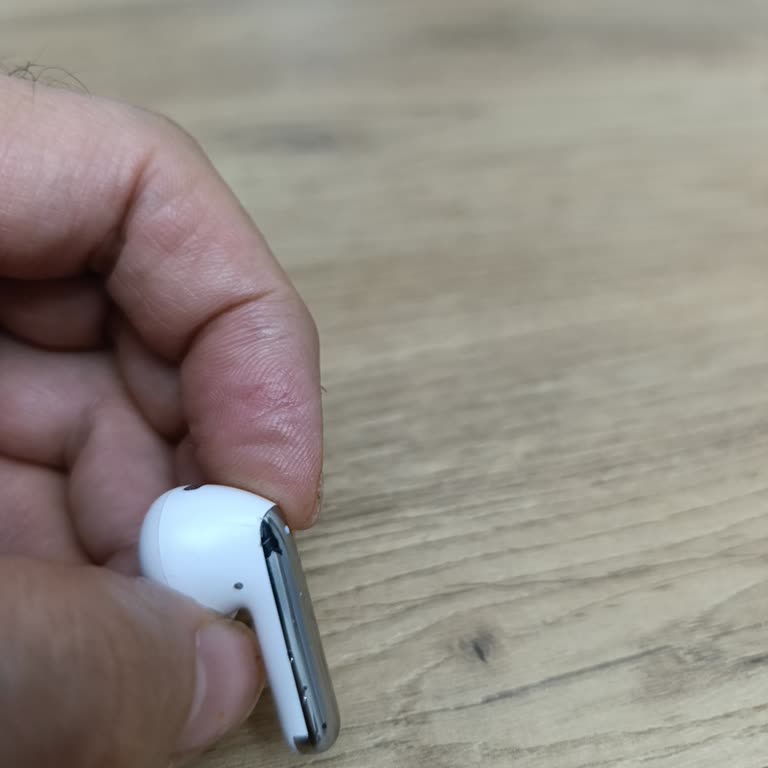 Kulaklıkta Oluşan Soyulma İçin Garanti Çözümü Sunulmadı, Mağdur Edildim