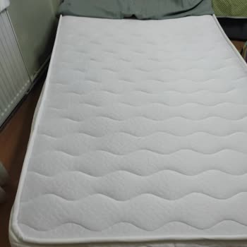 Opalin Yatak Yüzeyinde Belirgin Bir Çökme ve Deformasyon Oluştu