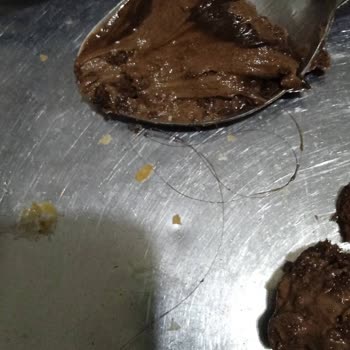 BİM Aldığım Yaş Pastadan Kıl Çıktı Hijyen Sorunu Yaşadım