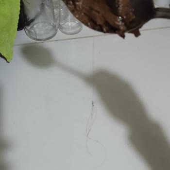 BİM Aldığım Yaş Pastadan Kıl Çıktı Hijyen Sorunu Yaşadım