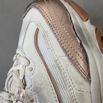 Yeni Alınan Ayakkabıda Hızla Soyulma Ve Garanti Reddi Şaşkınlığı