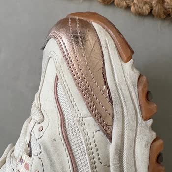 Yeni Alınan Ayakkabıda Hızla Soyulma Ve Garanti Reddi Şaşkınlığı