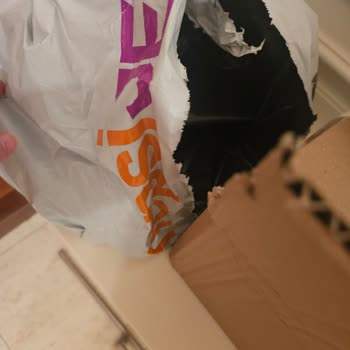 Sahte Oyuncak Ve Yırtık Koliyle Gelen Siparişte Mağduriyet Yaşadım