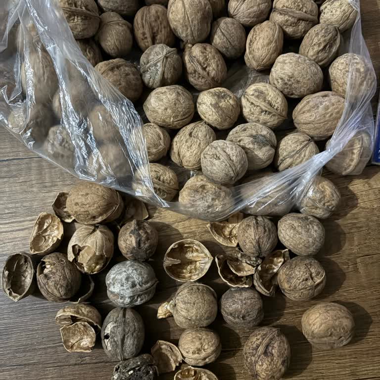 Online Siparişte Gönderilen Cevizler Çürük Çıktı, Ücret İadesi Veya Değişim Talebi