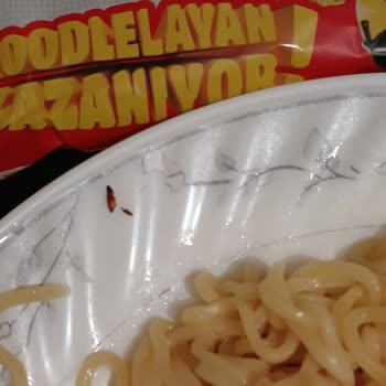 İndomie Noodle İçinden Böcek Çıkmasıyla Hayal Kırıklığı