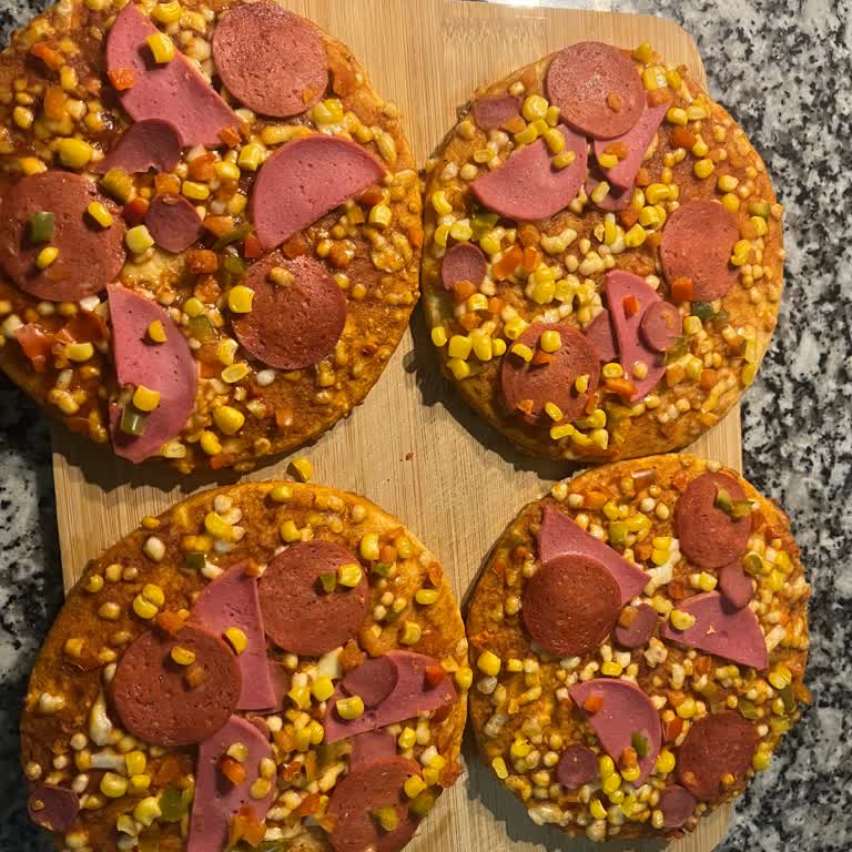 Nimet Dondurulmuş Pizzalarda Kaşar Eksikliği Kronikleşti