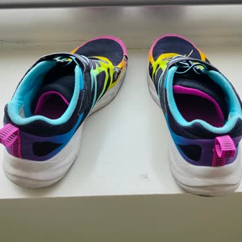 4 Ayda Yırtılan Skechers Ayakkabı İçin Değişim Talebim Reddedildi