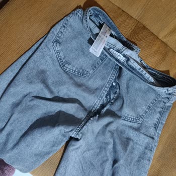 DeFacto Pantolonun Kısa Sürede Yırtılması Hayal Kırıklığı Yarattı