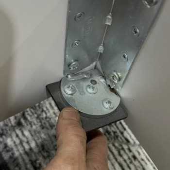 Yatak Ayağı Kırıldı, Mağaza Çözümde Gecikiyor