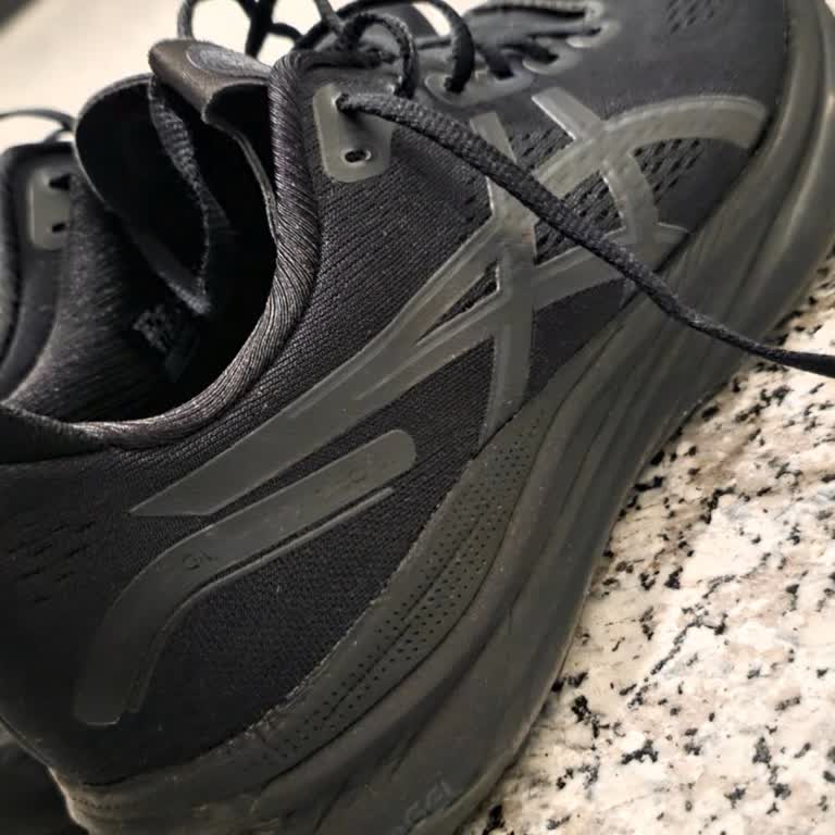 Yüksek Fiyatlı Asics Ayakkabı Sağ Ayağımda Ciddi Rahatsızlık Ve Konforsuzluk Yarattı