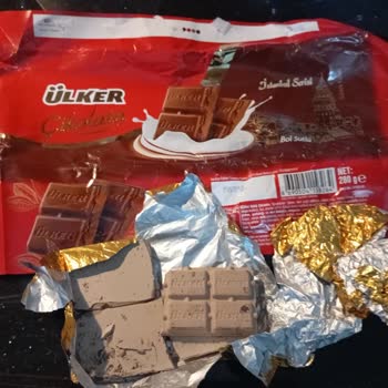 Ülker Kare Çikolata Beyazlama Sorunu Ve Sağlık Endişesi