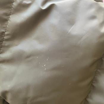 Sıfır Diye Aldığım Montun Defolu Çıkması Güvenimi Zedeledi