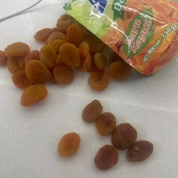 Şok Markette Satılan Kuru Kayısının Bozuk Çıkması Endişe Yarattı