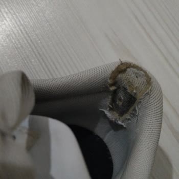 Adidas Kısa Sürede İç Süngeri Dağılan Ayakkabıma Değişim Talebim Reddedildi