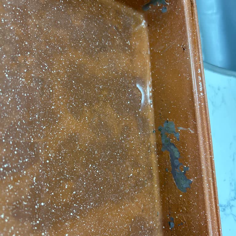 İlk Kullanımda Soyulan Fırın Kabı Ve Yetersiz Müşteri Hizmeti