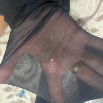 Aldığım Çorap Hem Parlak Hem De İlk Kullanımda Kaçtı, Mağduriyetimin Giderilmesini İstiyorum