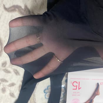 Aldığım Çorap Hem Parlak Hem De İlk Kullanımda Kaçtı, Mağduriyetimin Giderilmesini İstiyorum