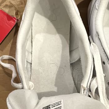 Kullanılmış Ve Kirli Ayakkabı Gönderildi, Ücret İadesi Talep Ediyorum