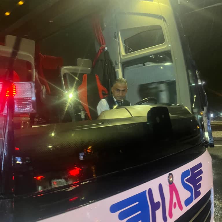 Yağmurlu Havada Otogar Yerine Yol Kenarında İndirilerek Mağdur Edildim