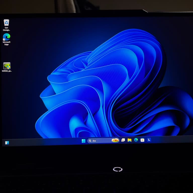 Yeni Alınan Lenovo Laptopta Şarj Adaptörü Sorunu Ve İlgisizlik