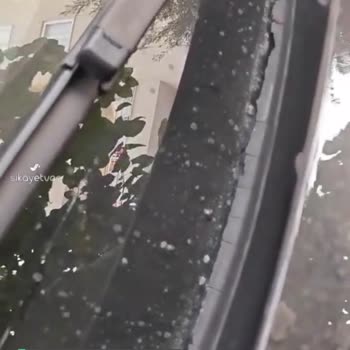 BMW F30 Ön Cam Fitili Ve Plastik Aksamlardaki Erime/Yıpranma Sorunu