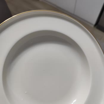 Satın Aldığımız Schafer Çeyiz Setinde İlk Kullanımda Çatlak Ve Çizikler Oluştu, Garanti Desteği Alamadık