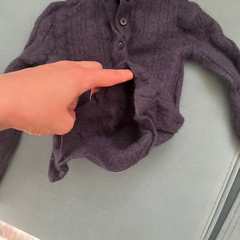 Mavi'den Alınan Kazak Yıkama Sonrası Küçüldü, Mağduriyetim Giderilmedi