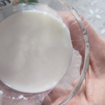 Taze Olması Gereken Süt Bozuk Çıktı, Çocuğumun Sağlığından Endişeliyim!