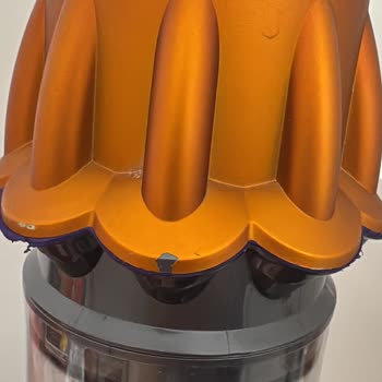 Dyson V12 Süpürgemde Erken Deformasyon Ve Yetersiz Müşteri Desteği