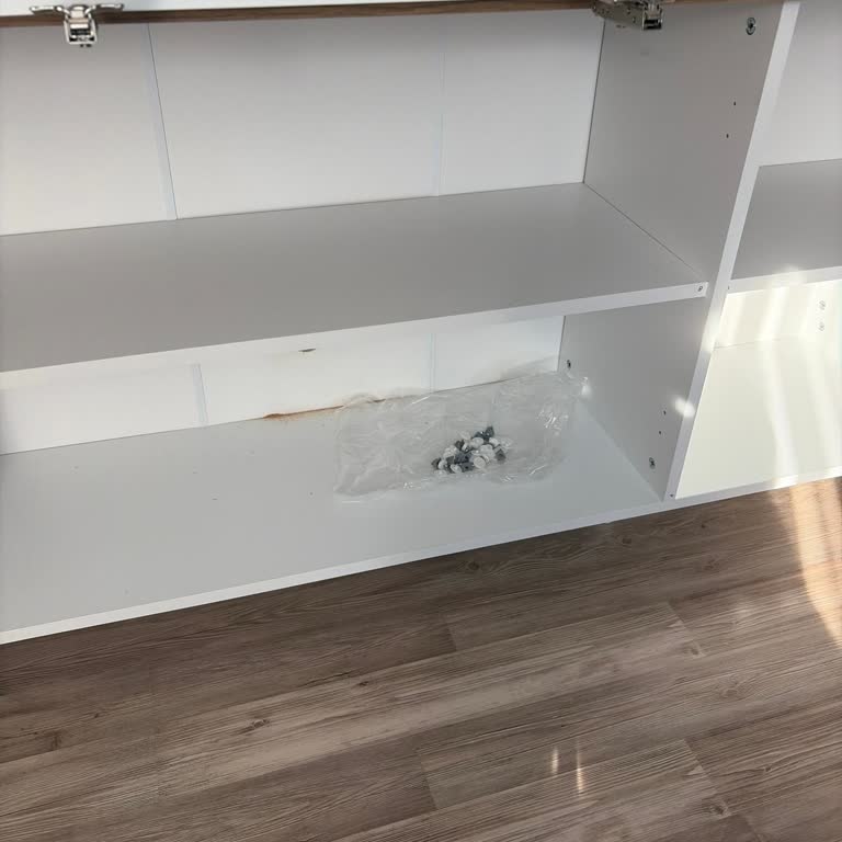 Evidea'dan Eksik Parçalı Dolap Teslimatı Ve Yetersiz Destek