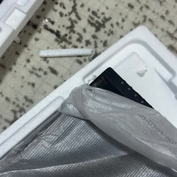 UPS Delivered My ViewSonic Monitor Cracked