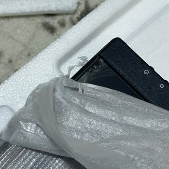 UPS Delivered My ViewSonic Monitor Cracked