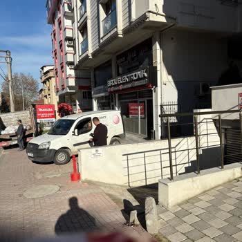 Yeni Alınan PS5 Gamepad'in Arızası Ve İlgisiz Mağaza Personeli