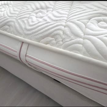 İdaş Yatakta Hasar Ve Müşteri Hizmetlerinin İlgisizliği