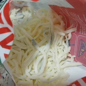 Küflü Mozzarella Peyniri Nedeniyle Sağlık Sorunu Ve Hayal Kırıklığı